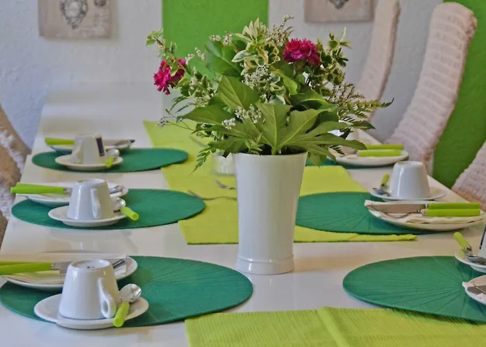 Zur Neisse 3* غوين